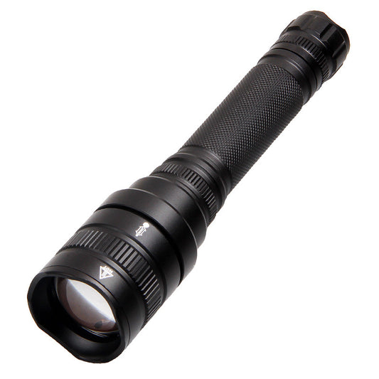 Strong light long rang flashlight